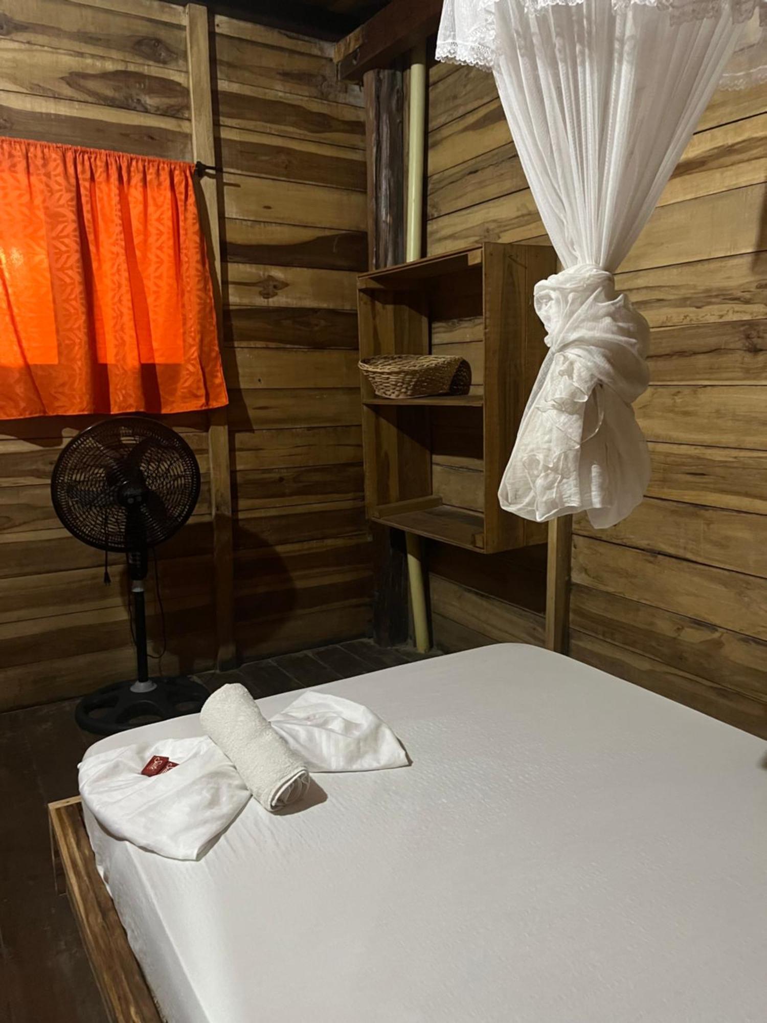 The Mompe Beach Hostal La Poza Buitenkant foto