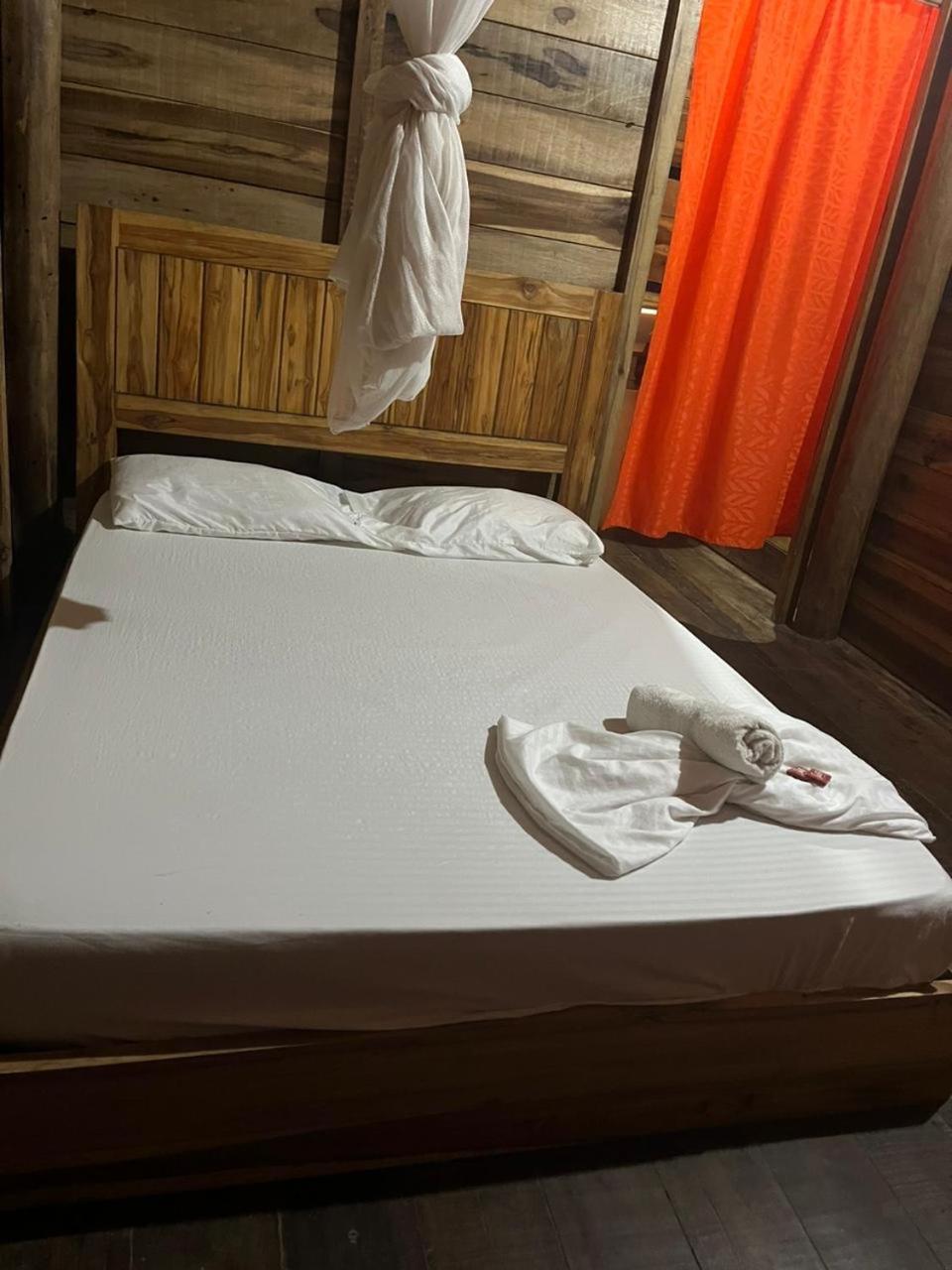 The Mompe Beach Hostal La Poza Buitenkant foto