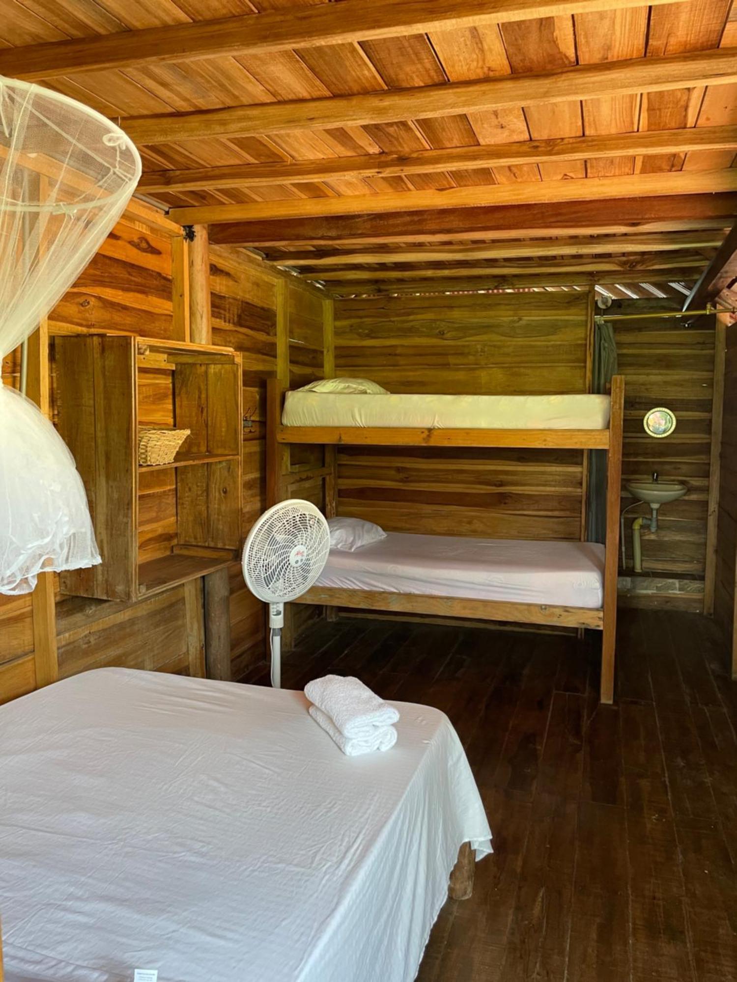 The Mompe Beach Hostal La Poza Buitenkant foto