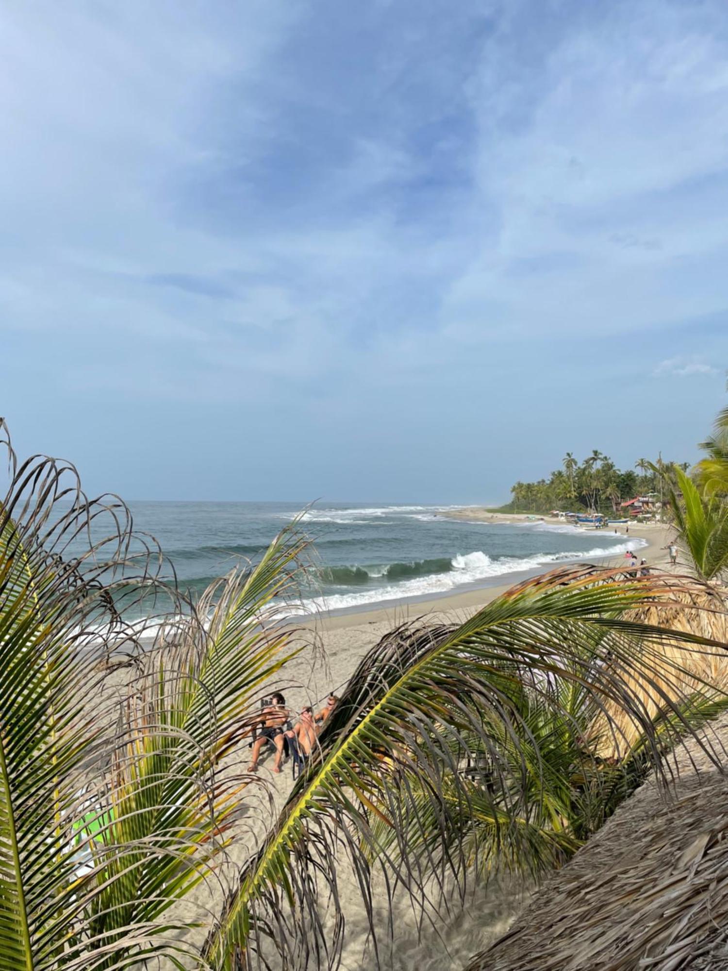 The Mompe Beach Hostal La Poza Buitenkant foto