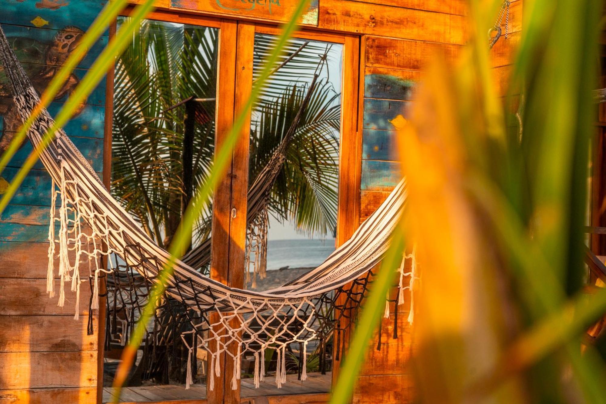 The Mompe Beach Hostal La Poza Buitenkant foto