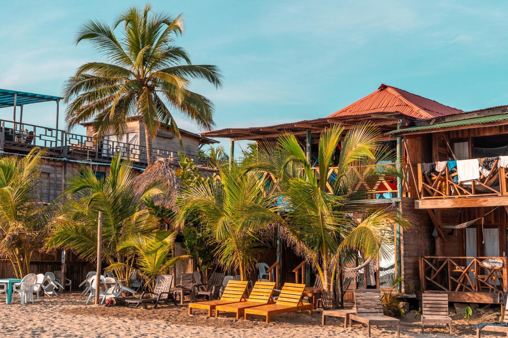 The Mompe Beach Hostal La Poza Buitenkant foto